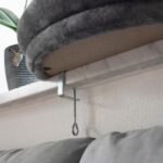 Плюшено легло за котки за перваз с регулируемо закрепване, 55x35 см - Image 5